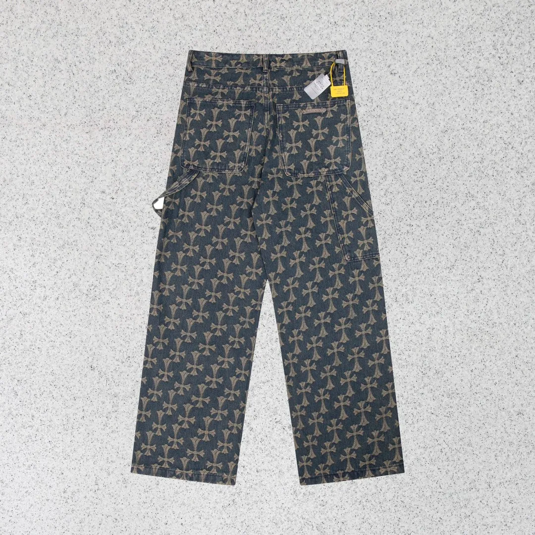 P240 Style No.: H586 Chrome Hearts double-sided full-logo jacquard dark pattern heavy-duty full-print cross jeans. The same model as the Internet celebrity star. Cross-printed denim jacket. The unique cross design element and full print are full of design. It is made of 100% denim cotton fabric with heavy coarse yarn count, which ensures a stiff and tough silhouette while being soft, comfortable and breathable. The lapel is designed with silver buttons and is full of texture. The classic white cross logo is all over the dress, making it a perfect versatile style for spring and summer! Customized jacquard fabric, you can wear it in various styles. This gender-neutral shirt is a must-have for nightclubs. It can be worn as a jacket for both men and women. It can be easily worn by both men and women! The original loose version is made of high-quality pure cotton fabrics. The fabric pattern is high-definition and delicate without burrs. It is comfortable and breathable to wear. All the buttons are molded and customized. It is casual and fashionable and can be matched with any bottoms. It can be windproof and sunproof in spring and summer. It can be worn outside in autumn and winter! Easily concave shape makes you look slimmer and taller, perfect for both men and women! Customized main label, accessories, fully washable, whole body wiring, quality control, no heads!  Luxurious dark high street, Hollywood's luxury brand, 22SS's latest couple's leather cross short-sleeved T-shirts, all reflect their own unique style! Made of thick black cotton, goatskin appliqués, hand-sewn custom metal hardware, and silicone varnish printing, multiple materials collide to create a unique texture. It also incorporates ChromeHearts medieval-style Sanskrit fonts and classic horseshoes, creating a unique and charming dark texture under the graceful arcs and all-black shadows, full of artistic sense!